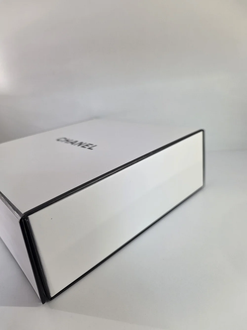 Authentic CHANEL White and Black Gift Box-7.75